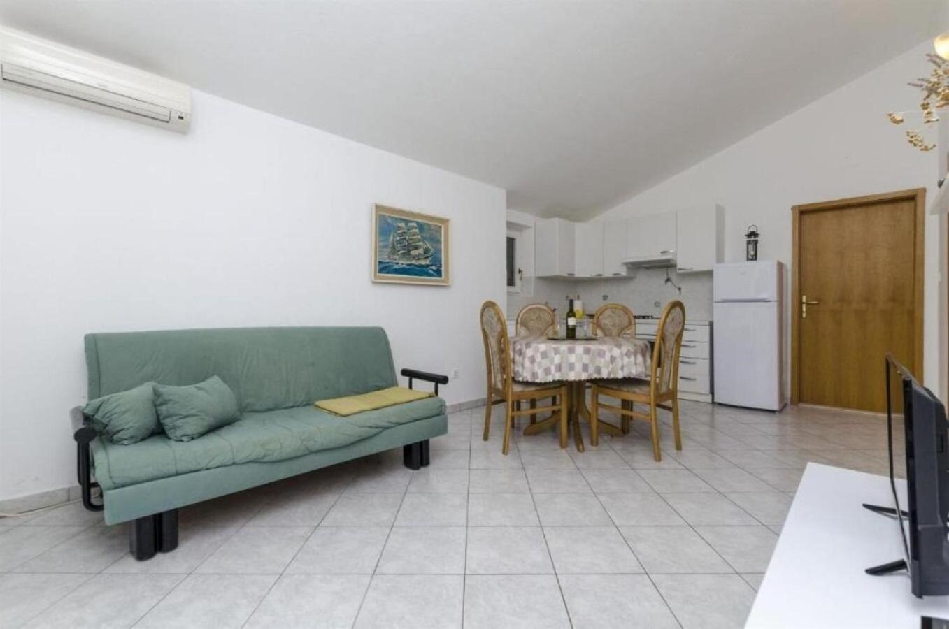 Apartments Mil - 80M From The Sea セヴィド エクステリア 写真